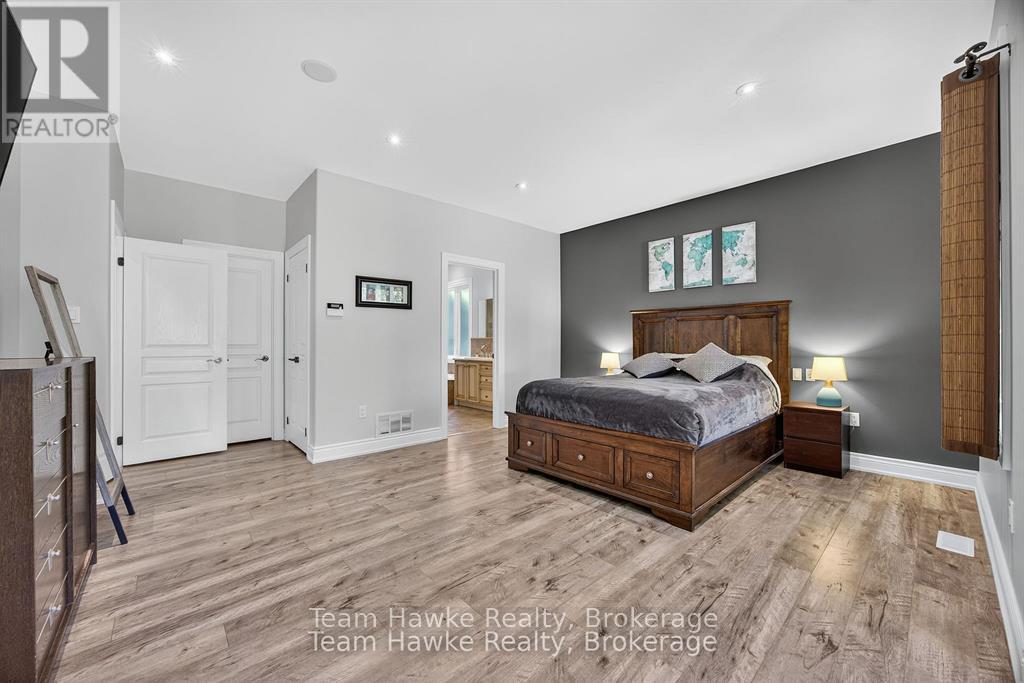 103 Spruce Street, Tiny, Ontario  L0L 1P0 - Photo 20 - S12439984