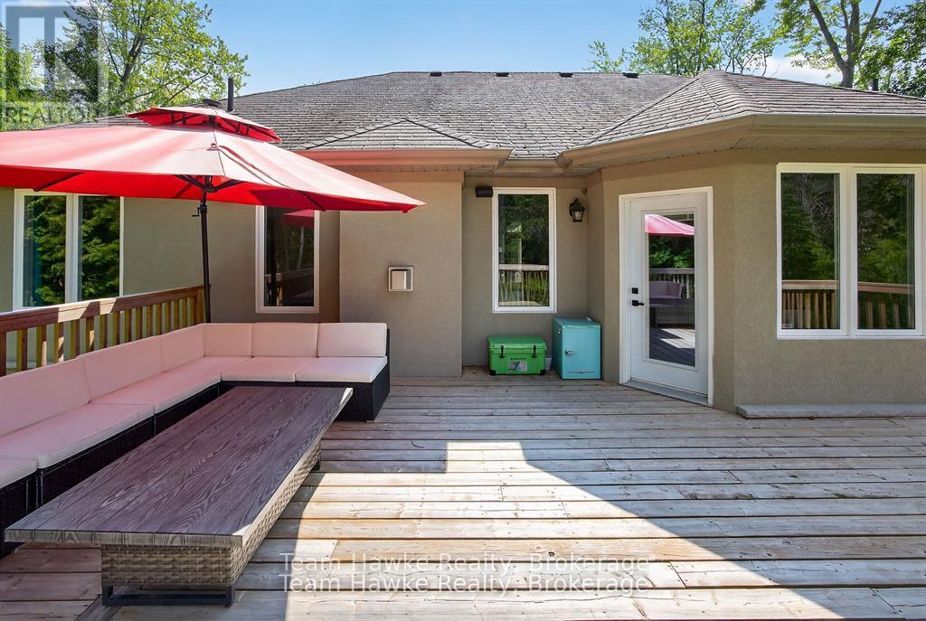 103 Spruce Street, Tiny, Ontario  L0L 1P0 - Photo 38 - S12439984