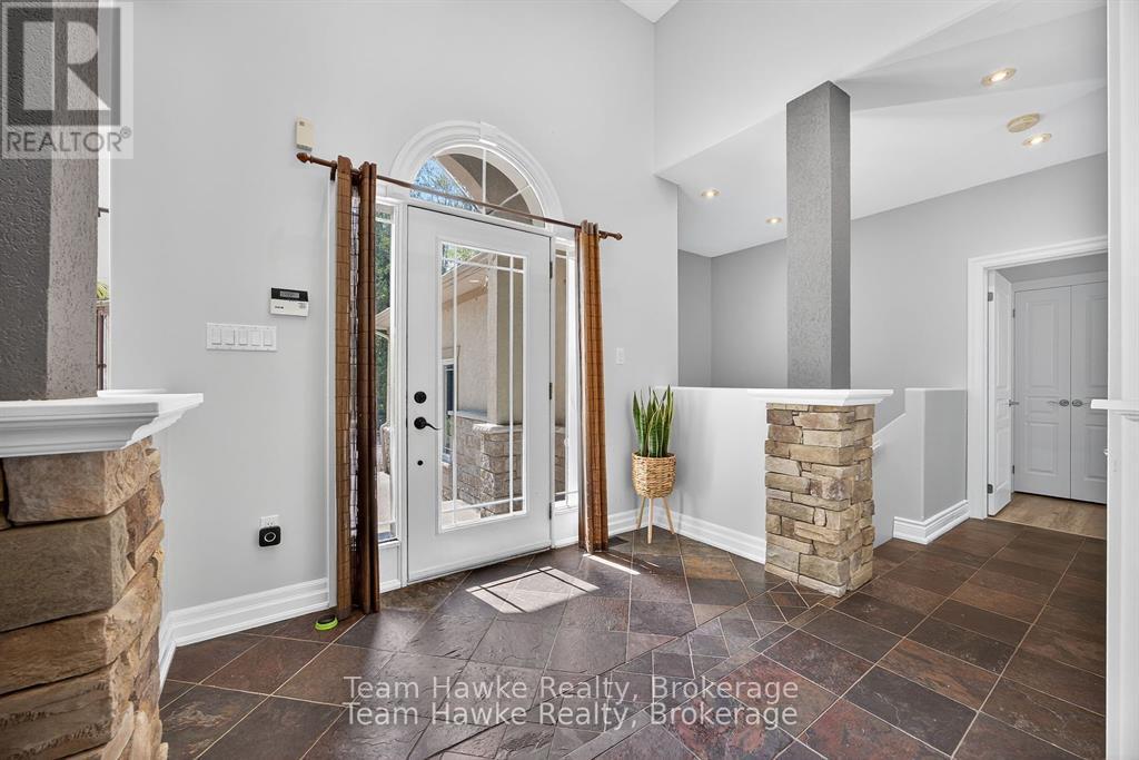 103 Spruce Street, Tiny, Ontario  L0L 1P0 - Photo 7 - S12439984
