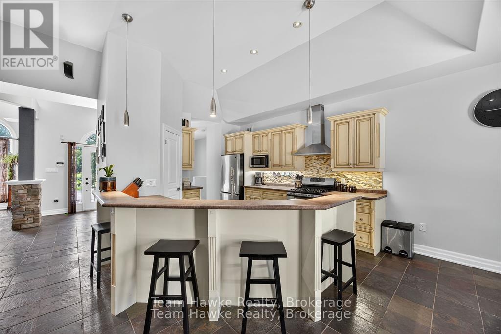 103 Spruce Street, Tiny, Ontario  L0L 1P0 - Photo 8 - S12439984