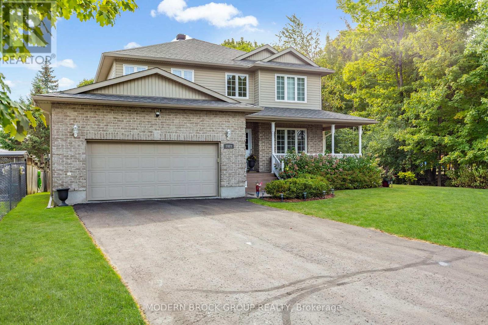 1021 Kingswood Street, Brockville, Ontario  K6V 7G1 - Photo 2 - X12439907