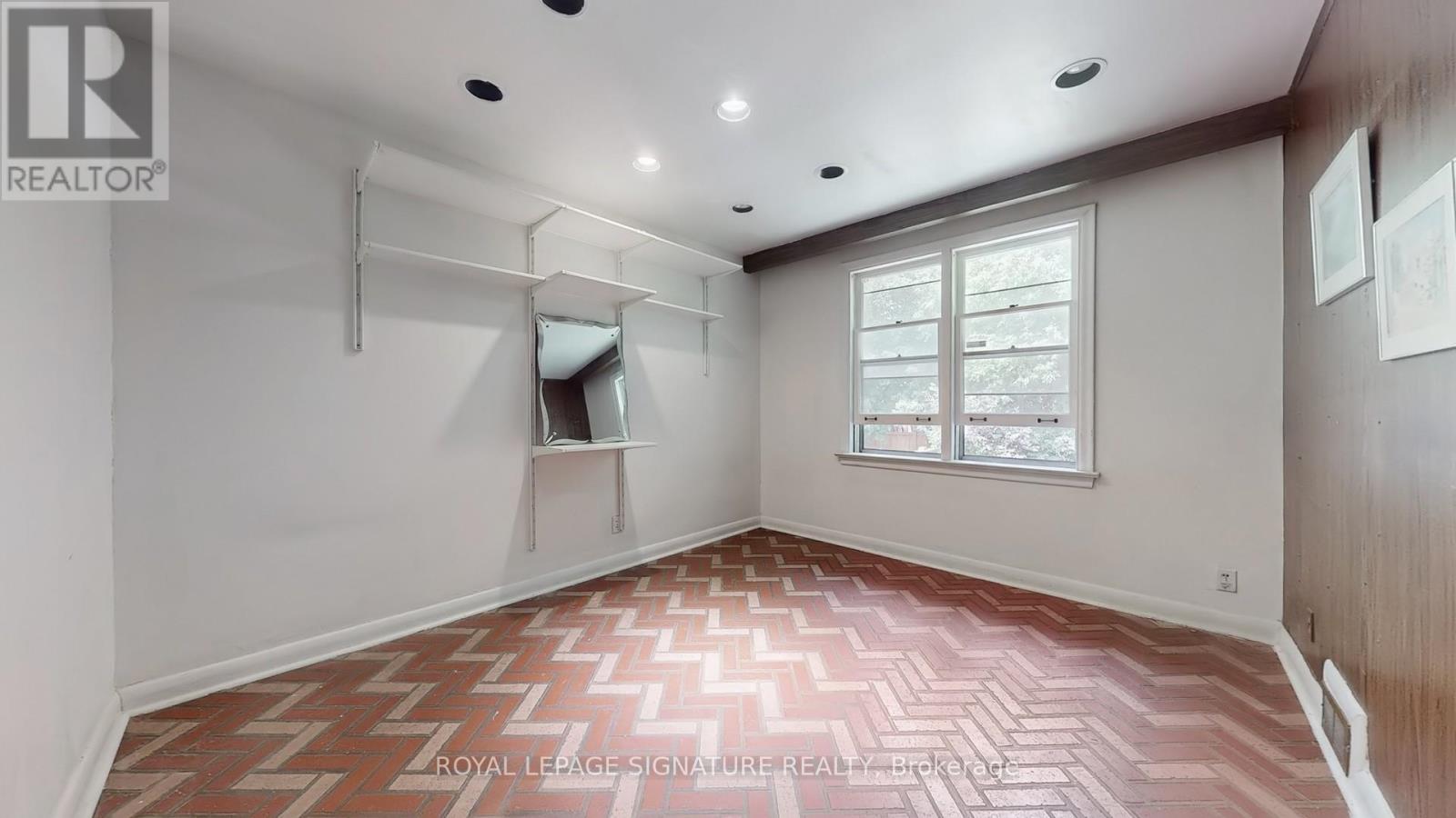 174 Caribou Road, Toronto (Bedford Park-Nortown), Ontario  M5N 2B6 - Photo 20 - C12439687