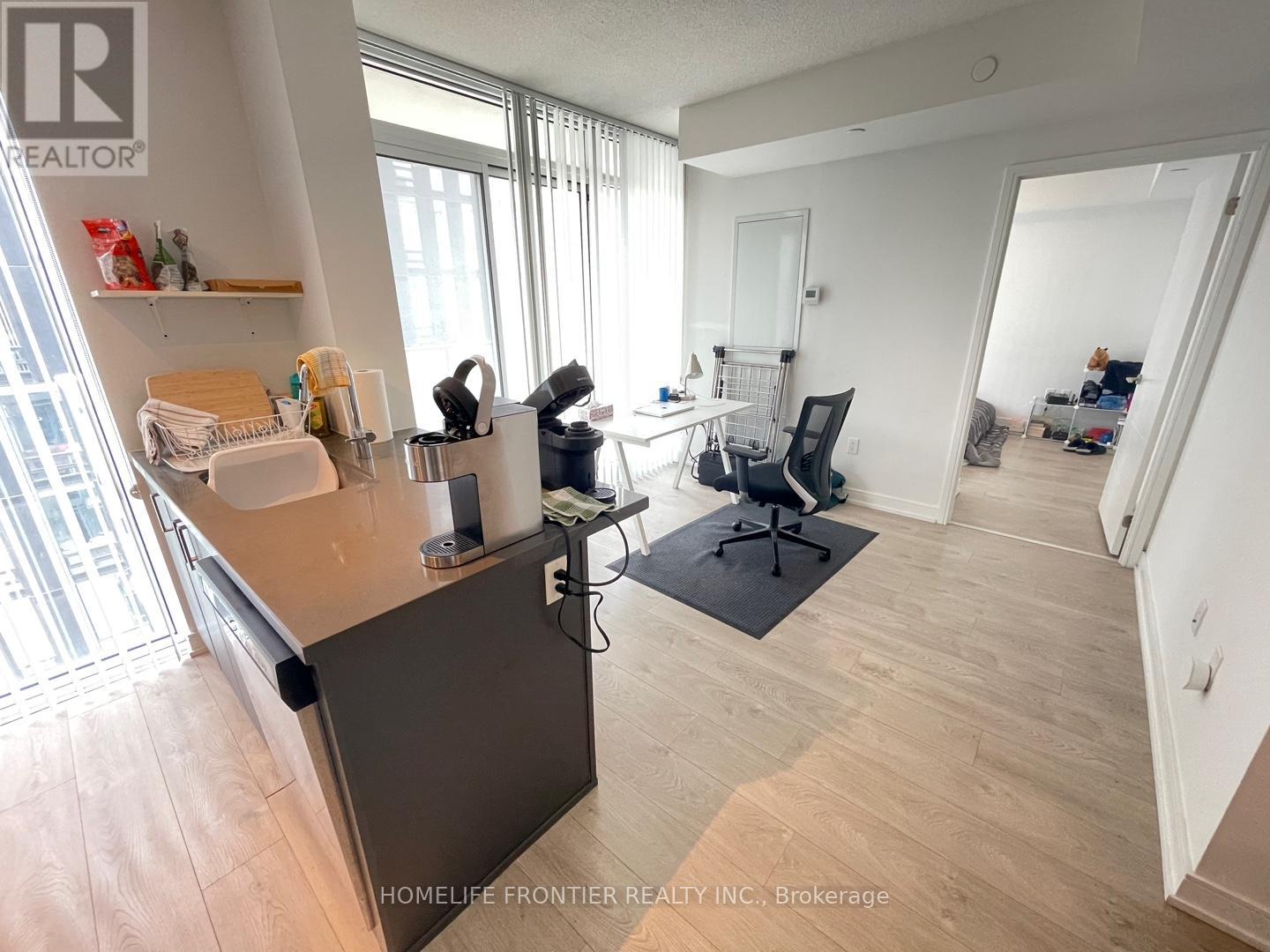 3611 - 50 Wellesley Street E, Toronto, Ontario  M4Y 0C8 - Photo 4 - C12439699