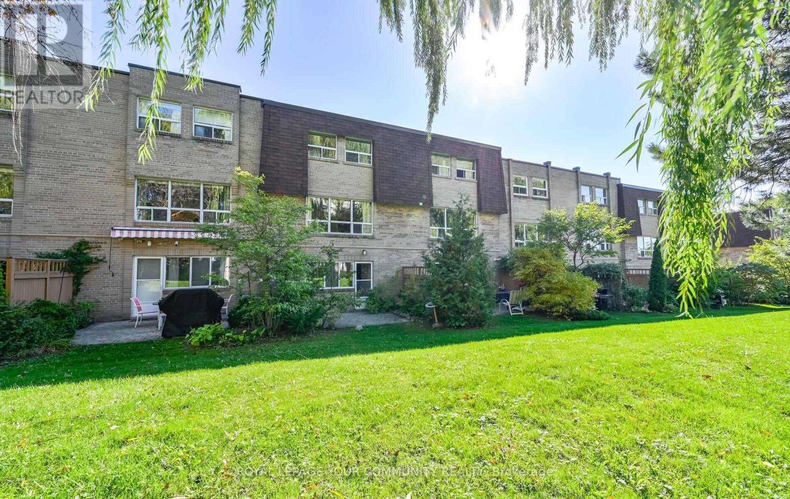 10 Village Green Way, Toronto, Ontario  M2J 1K8 - Photo 26 - C12439705