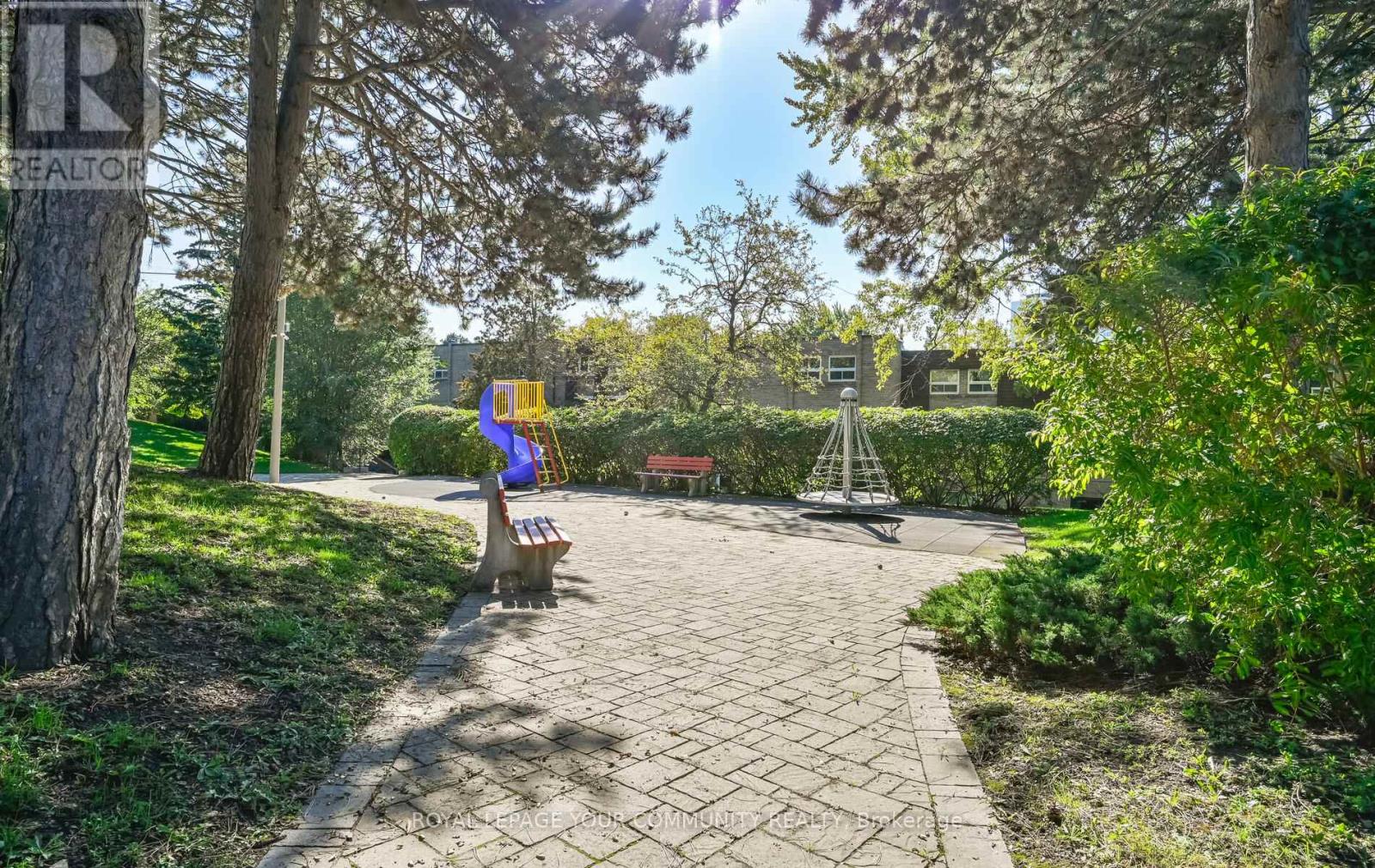 10 Village Green Way, Toronto, Ontario  M2J 1K8 - Photo 28 - C12439705