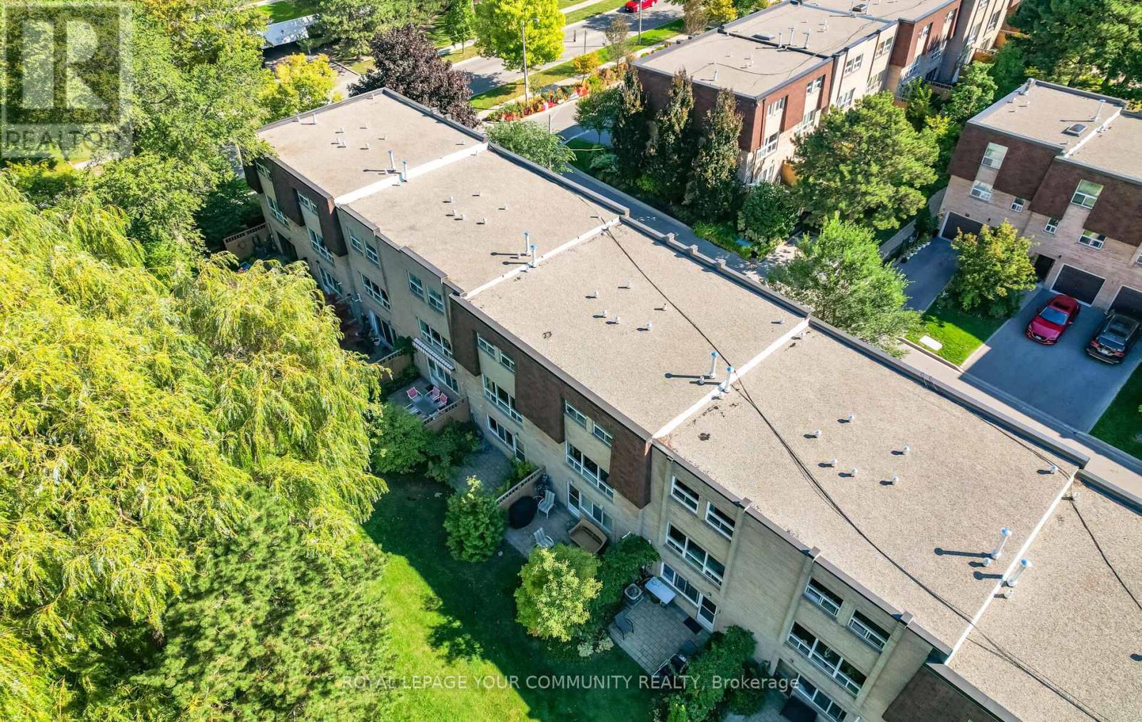 10 Village Green Way, Toronto, Ontario  M2J 1K8 - Photo 34 - C12439705