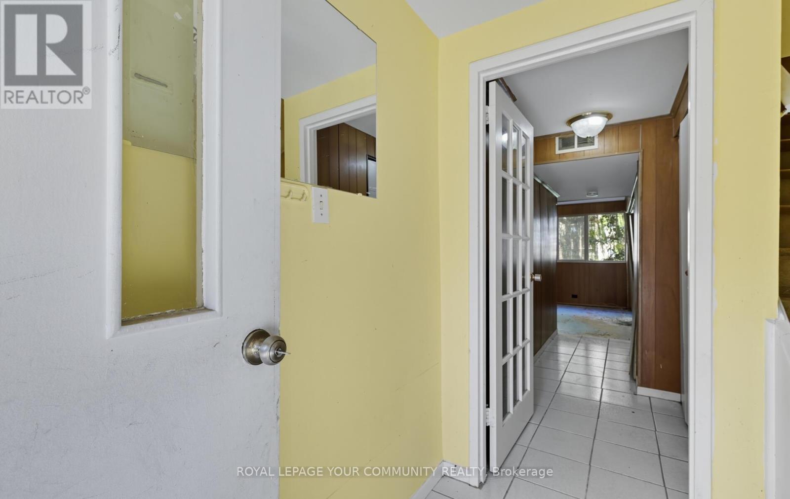 10 Village Green Way, Toronto, Ontario  M2J 1K8 - Photo 4 - C12439705