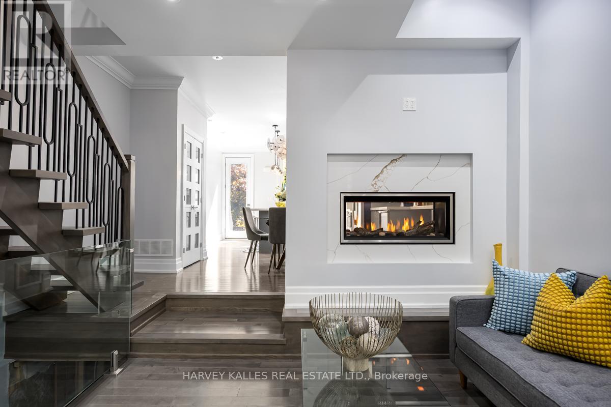 108 Shaftesbury Avenue, Toronto, Ontario  M4T 1A5 - Photo 12 - C12439729