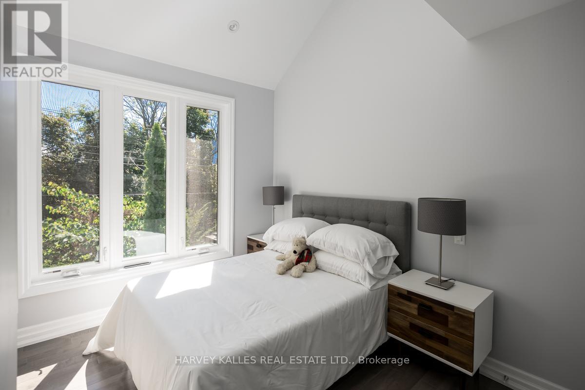 108 Shaftesbury Avenue, Toronto, Ontario  M4T 1A5 - Photo 18 - C12439729