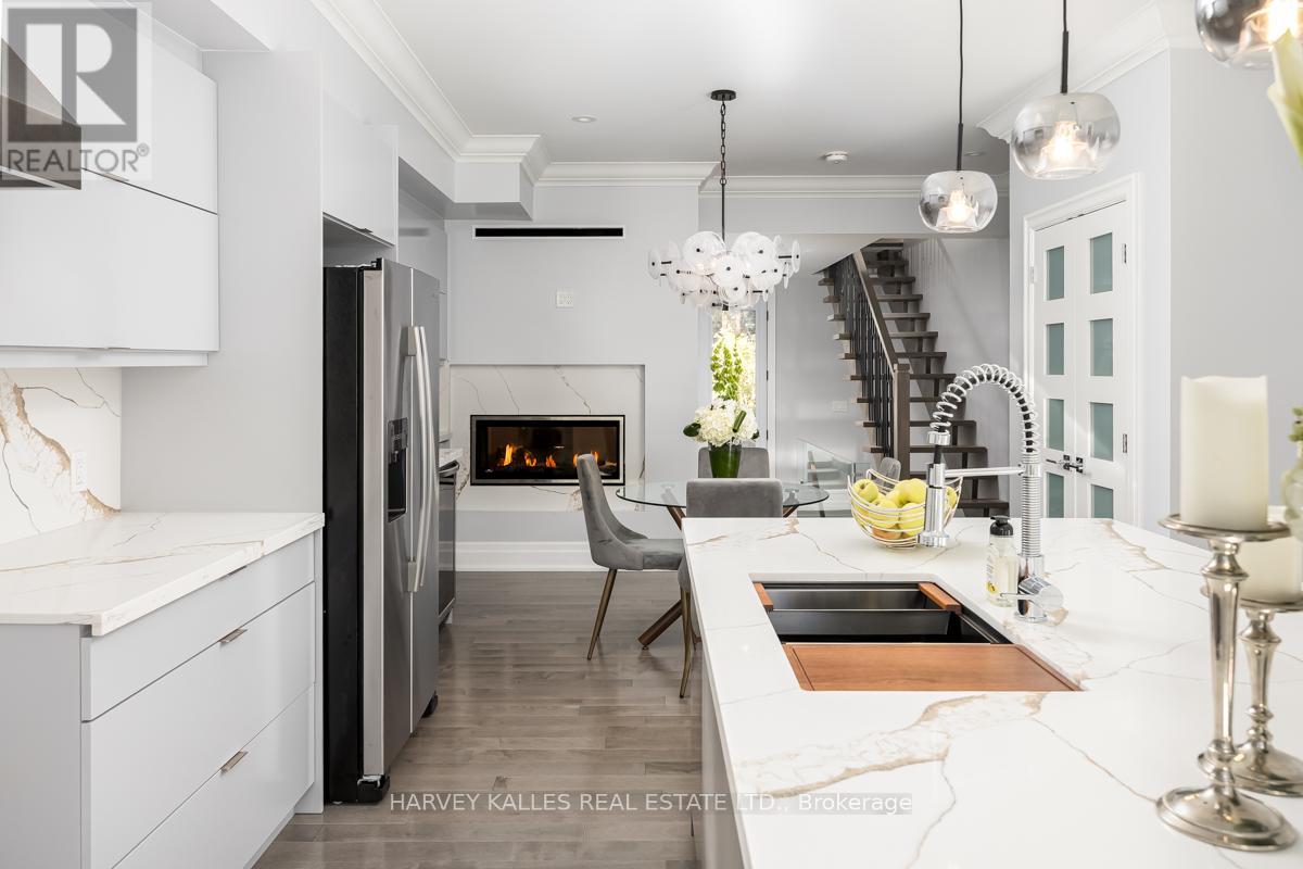 108 Shaftesbury Avenue, Toronto, Ontario  M4T 1A5 - Photo 7 - C12439729