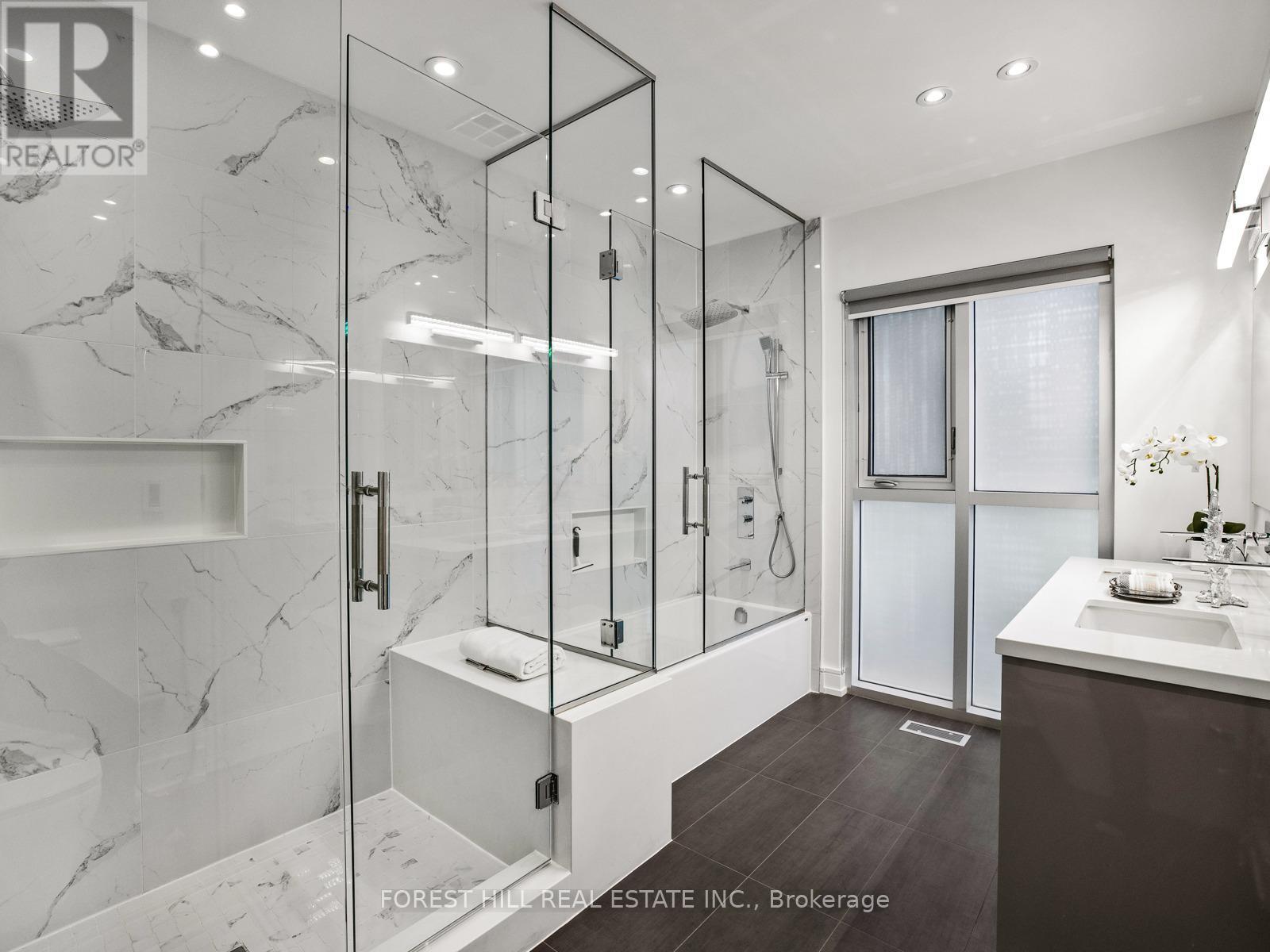 16 Viamede Crescent, Toronto, Ontario  M2K 2A8 - Photo 33 - C12439746