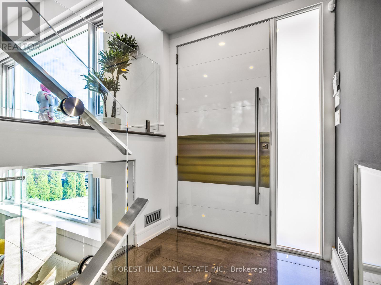 16 Viamede Crescent, Toronto, Ontario  M2K 2A8 - Photo 37 - C12439746
