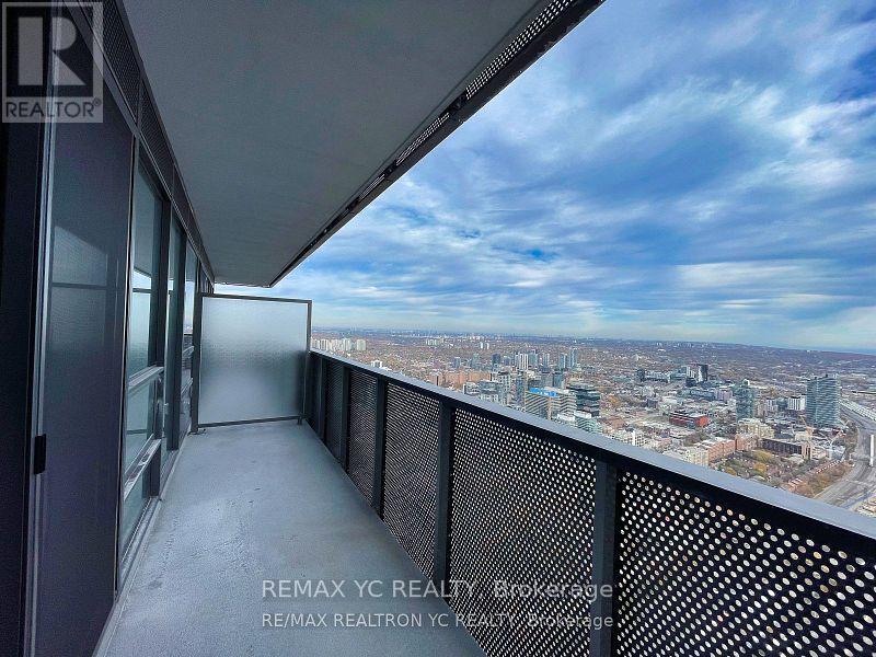 7606 - 55 Cooper Street, Toronto, Ontario  M5E 0G1 - Photo 17 - C12439752