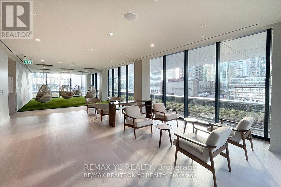 7606 - 55 Cooper Street, Toronto, Ontario  M5E 0G1 - Photo 27 - C12439752