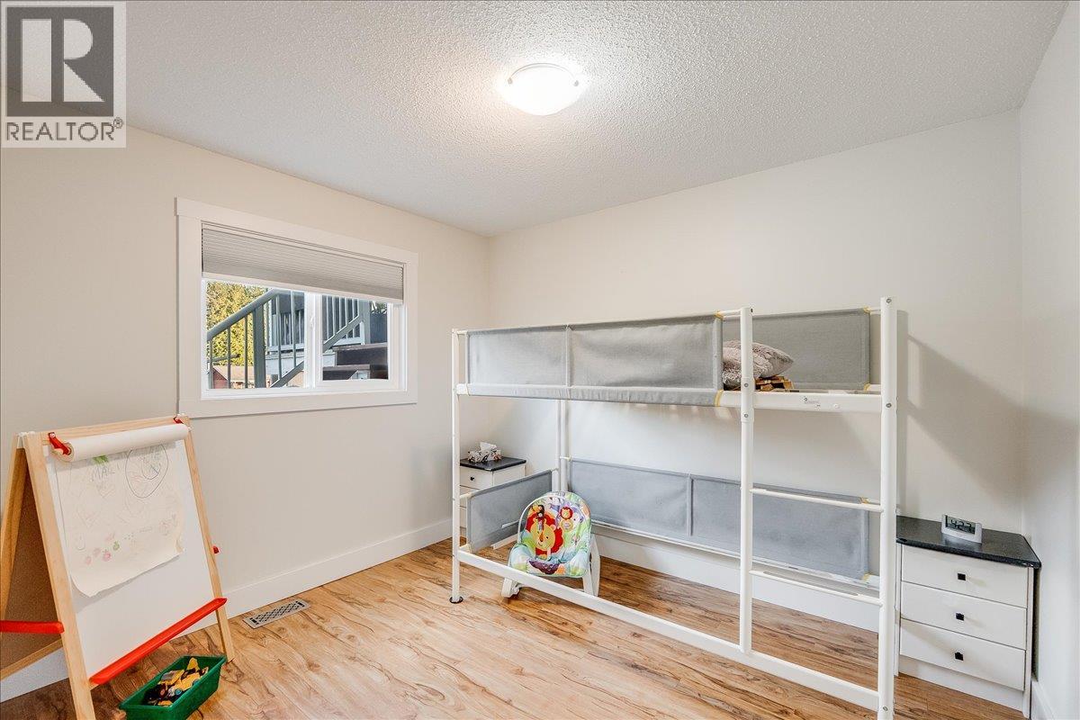 2621 10th Avenue, Castlegar, British Columbia  V1N 3A4 - Photo 43 - 10364547