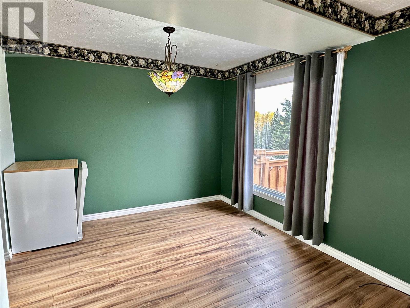 3 Farrell Cres, Elliot Lake, Ontario  P5A 3N5 - Photo 8 - SM252038