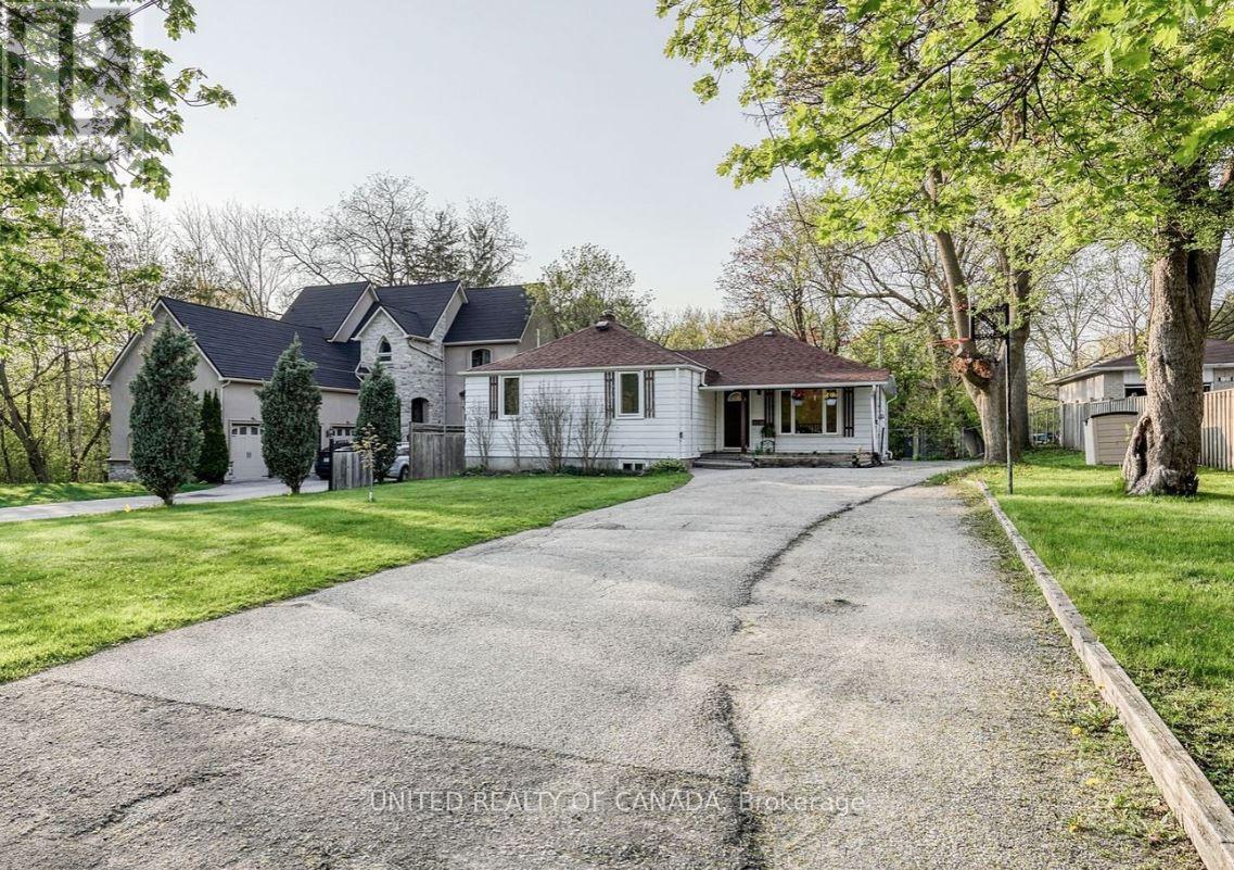 LOWER - 126 WELDRICK RD ROAD W, Richmond Hill, Ontario