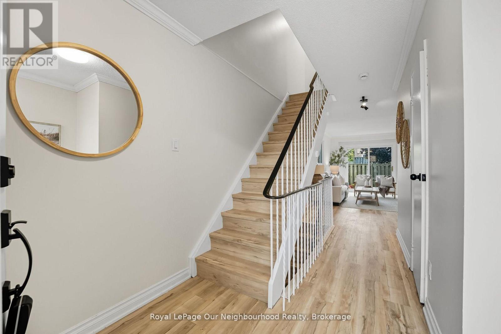 37 Robbie Crescent, Ajax, Ontario  L1S 3N1 - Photo 3 - E12439982