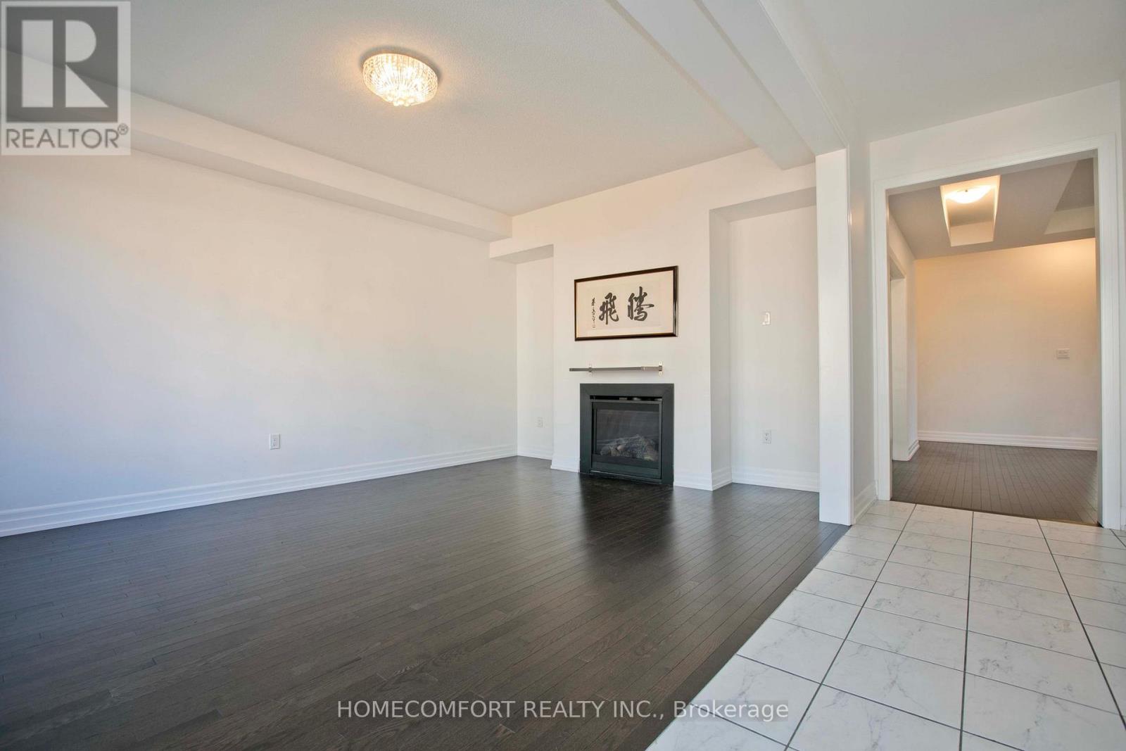 14 St Ives Crescent, Whitby, Ontario  L1P 0C5 - Photo 3 - E12439678
