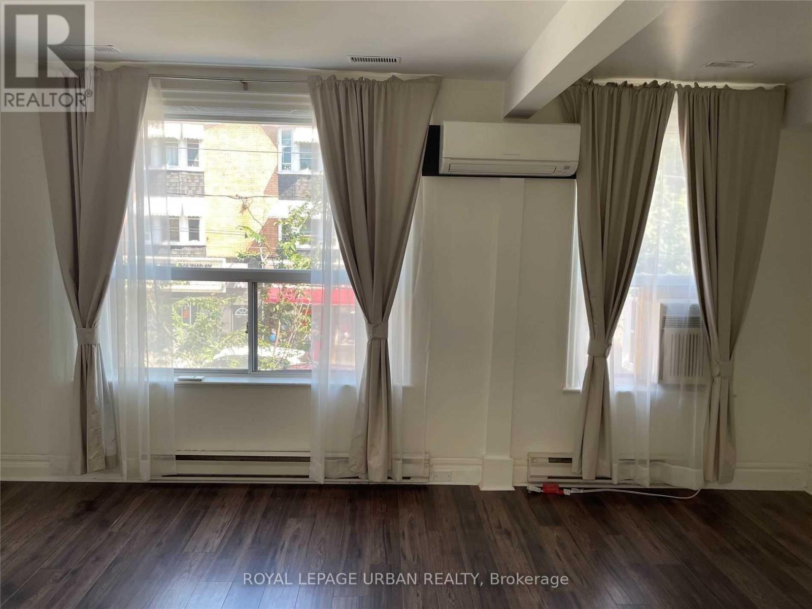 2385 Queen Street E, Toronto, Ontario  M4E 1H5 - Photo 2 - E12439718