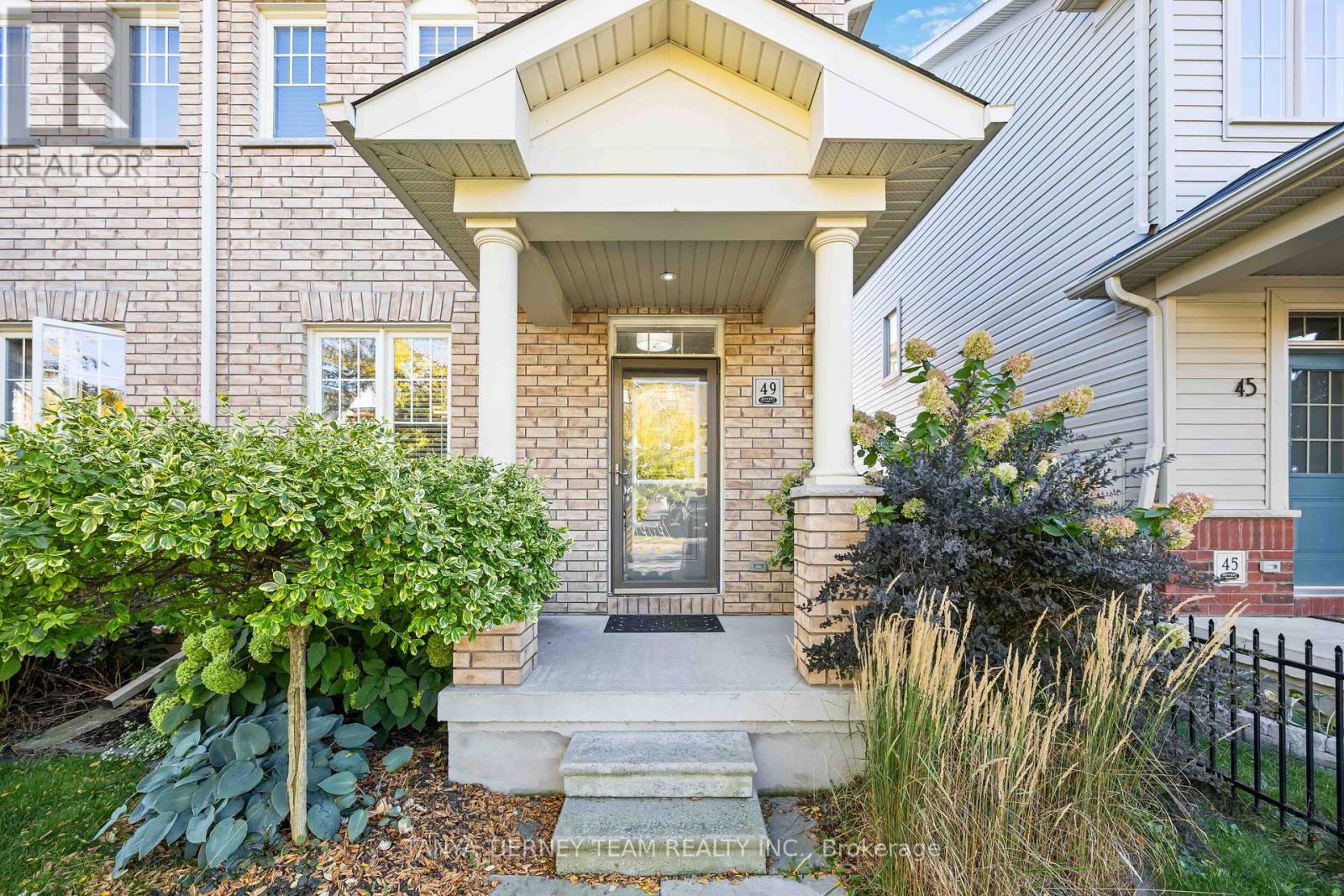 49 Ted Miller Crescent, Clarington, Ontario  L2N 1E7 - Photo 3 - E12439756
