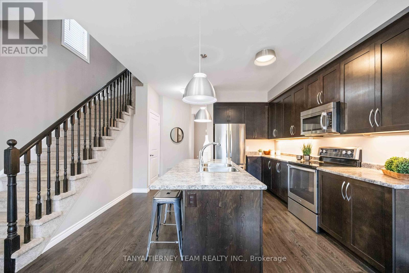 49 Ted Miller Crescent, Clarington, Ontario  L2N 1E7 - Photo 6 - E12439756
