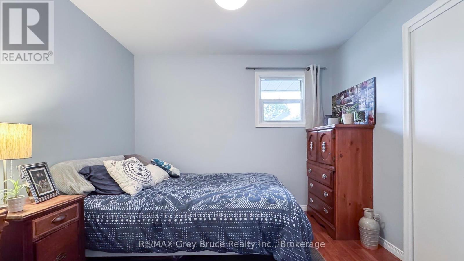 247 Albert Street S, West Grey, Ontario  N0G 1R0 - Photo 22 - X12439786