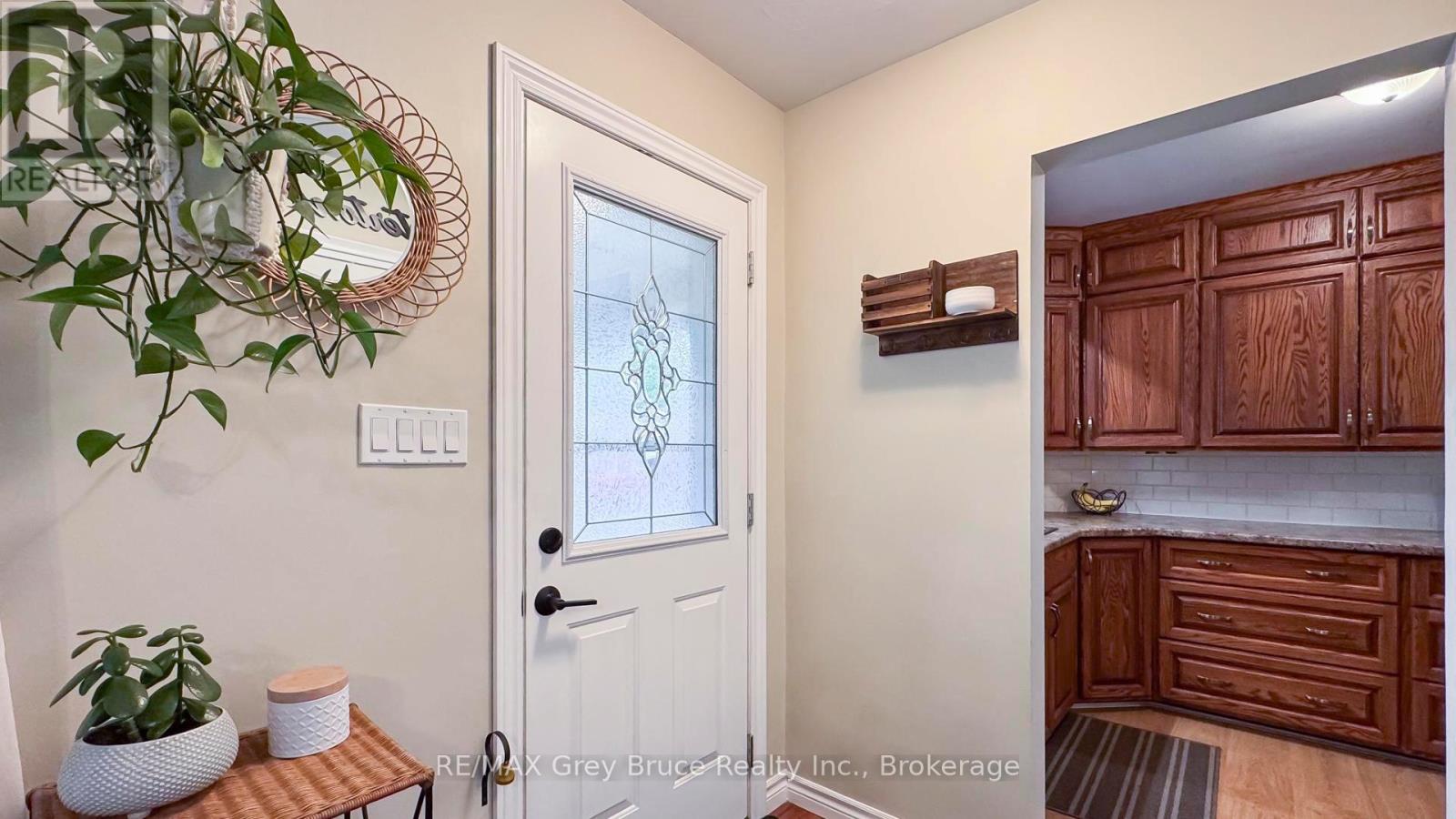 247 Albert Street S, West Grey, Ontario  N0G 1R0 - Photo 3 - X12439786