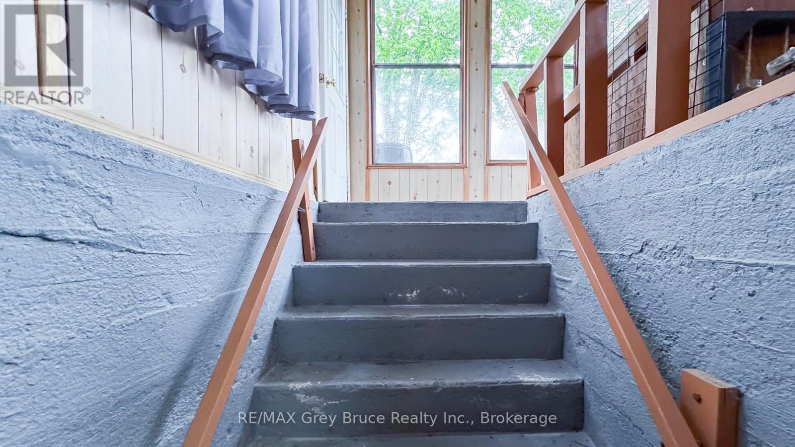 247 Albert Street S, West Grey, Ontario  N0G 1R0 - Photo 37 - X12439786