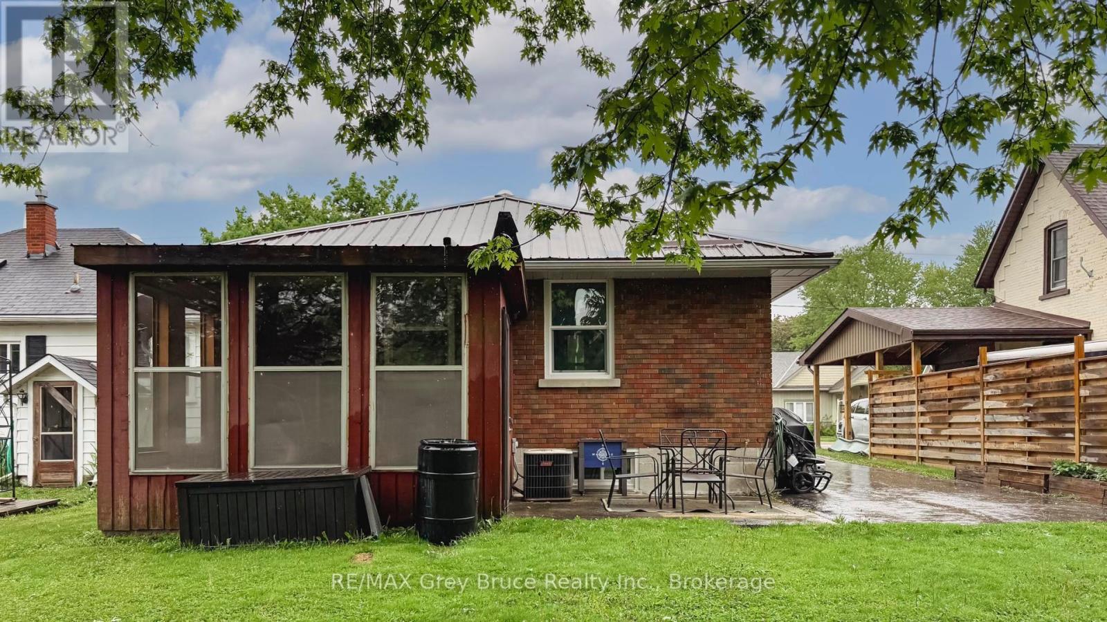 247 Albert Street S, West Grey, Ontario  N0G 1R0 - Photo 45 - X12439786