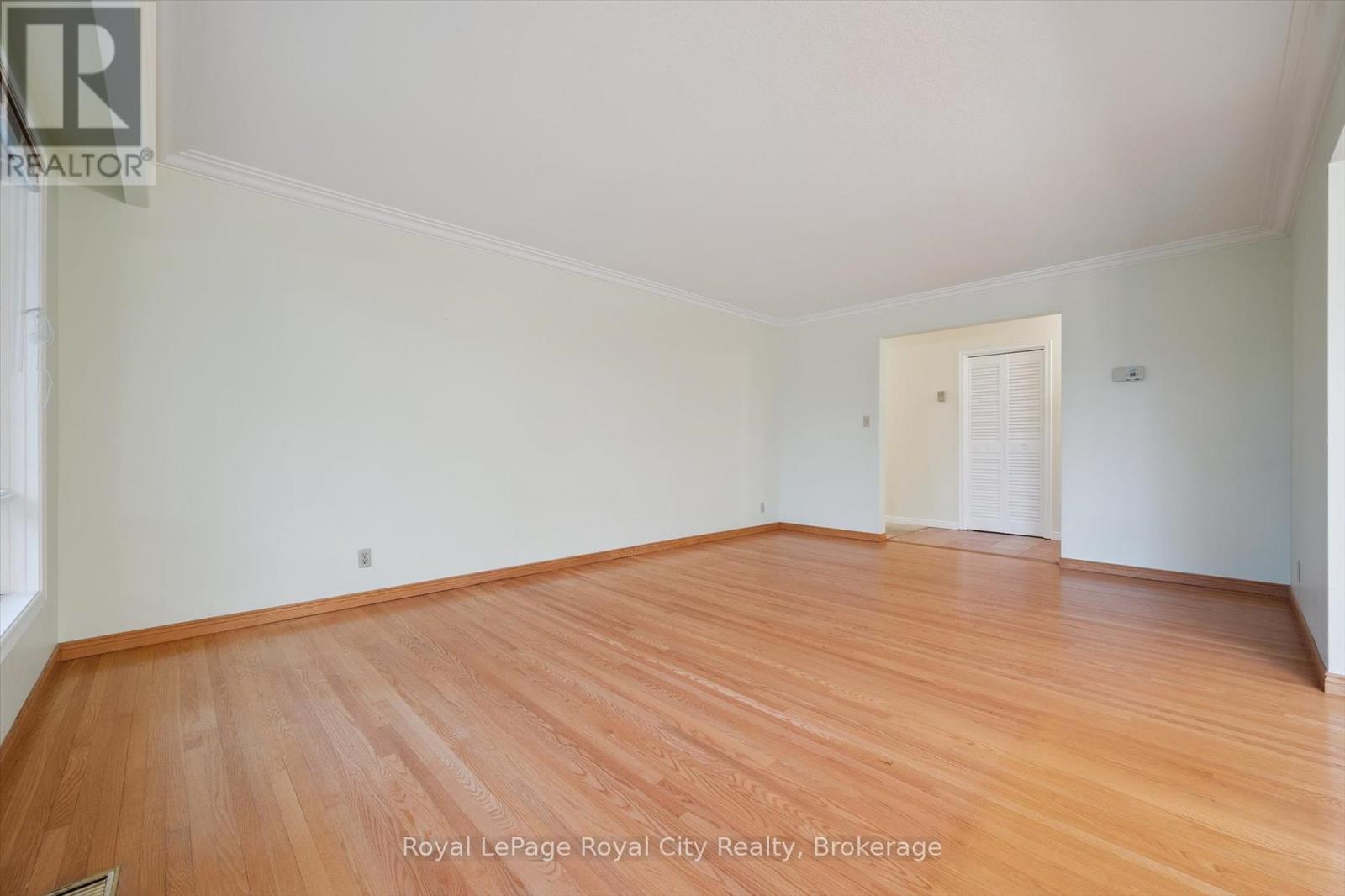 28 Colborn Street, Guelph, Ontario  N1G 2M5 - Photo 15 - X12439809