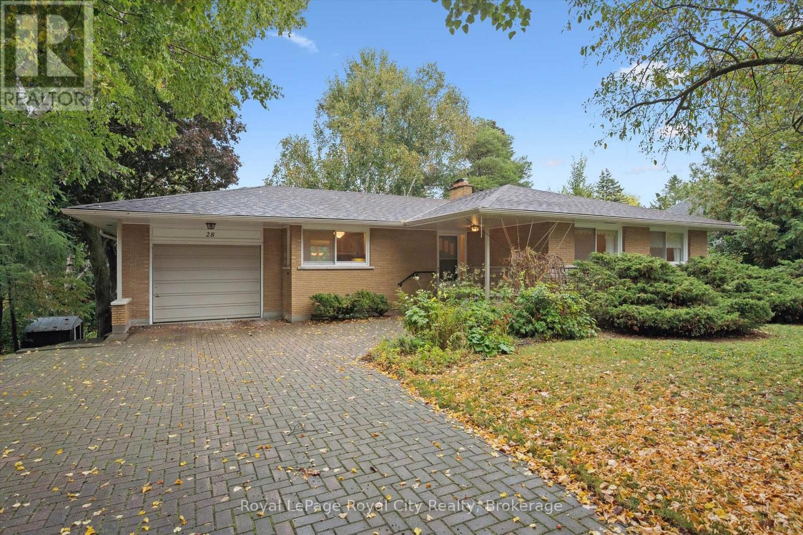 28 Colborn Street, Guelph, Ontario  N1G 2M5 - Photo 2 - X12439809