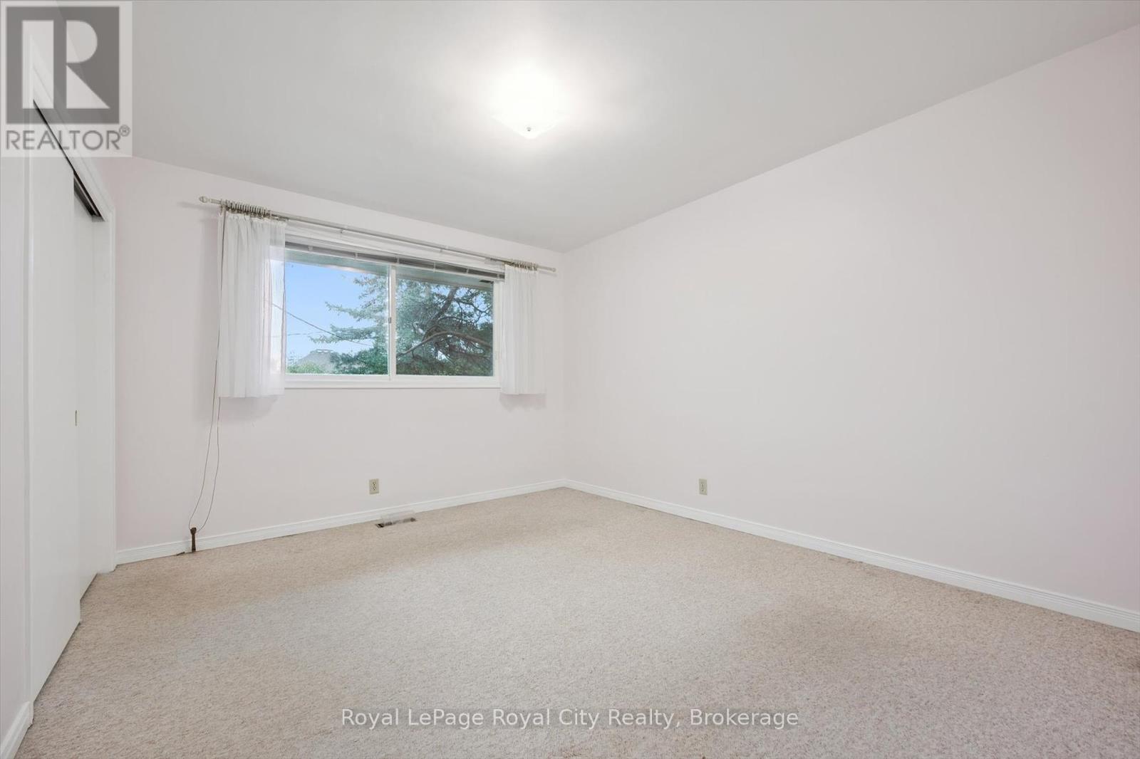 28 Colborn Street, Guelph, Ontario  N1G 2M5 - Photo 24 - X12439809