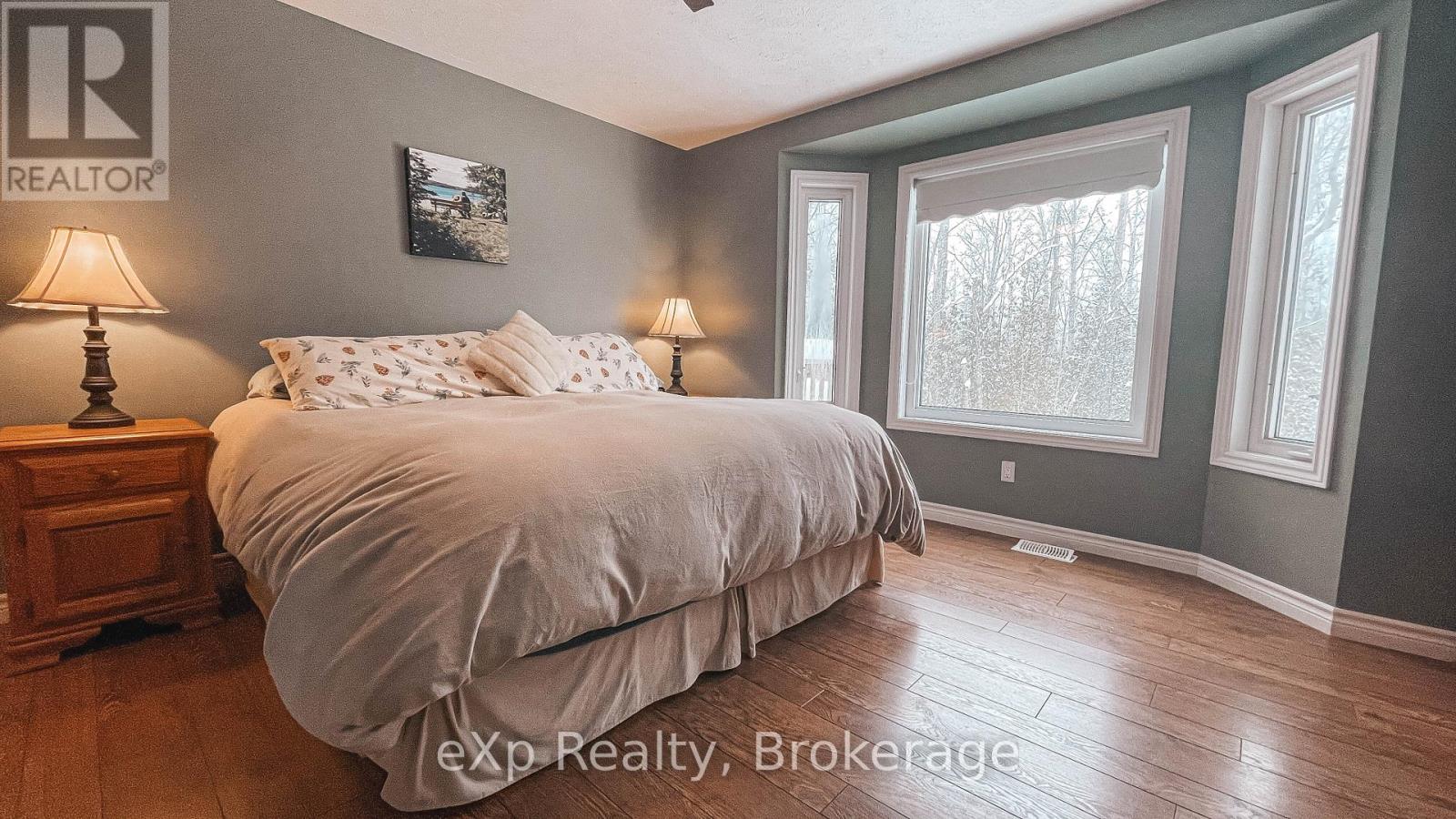 98 Birch Street, South Bruce Peninsula, Ontario  N0H 2G0 - Photo 12 - X12439896