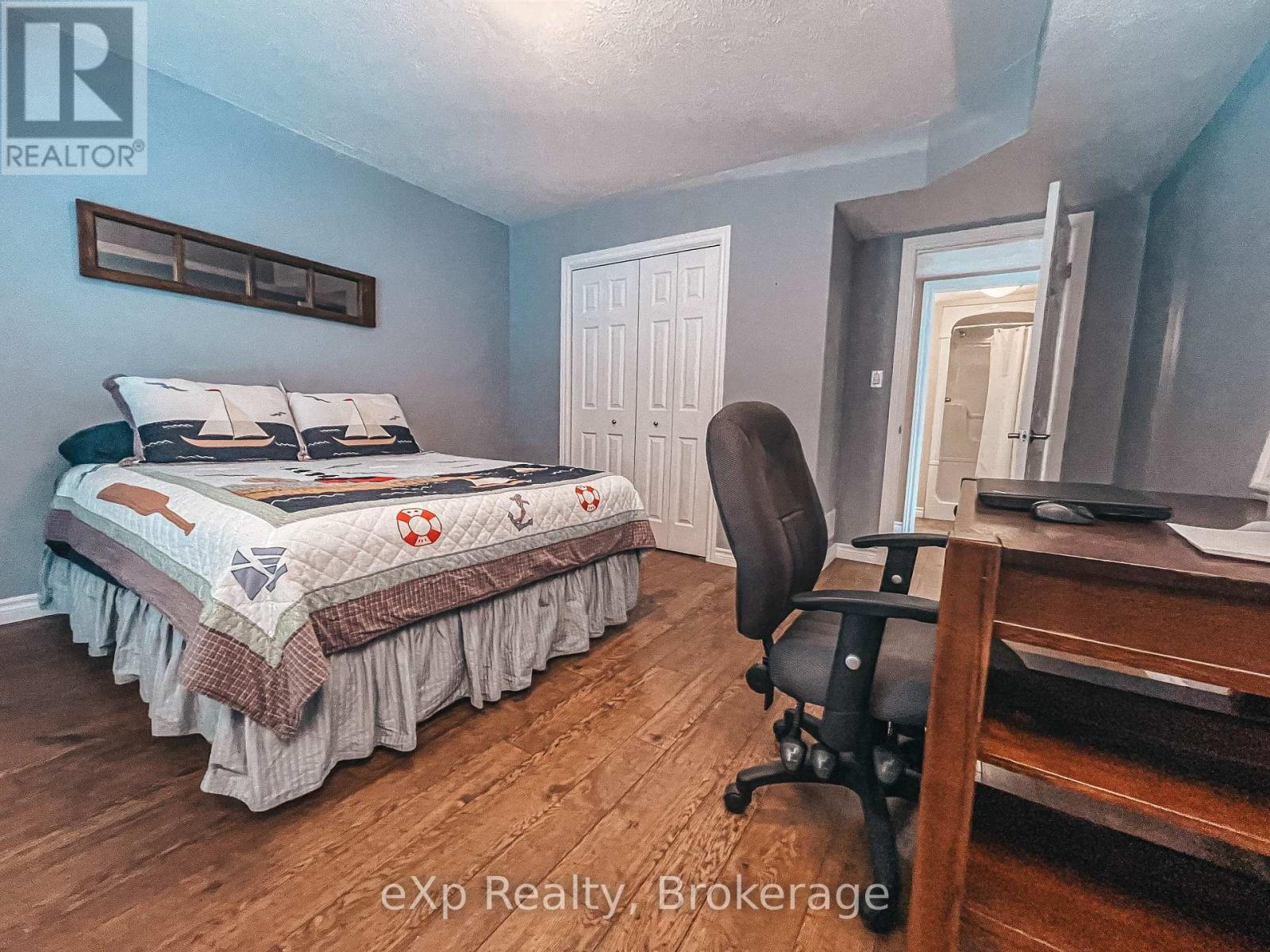 98 Birch Street, South Bruce Peninsula, Ontario  N0H 2G0 - Photo 17 - X12439896