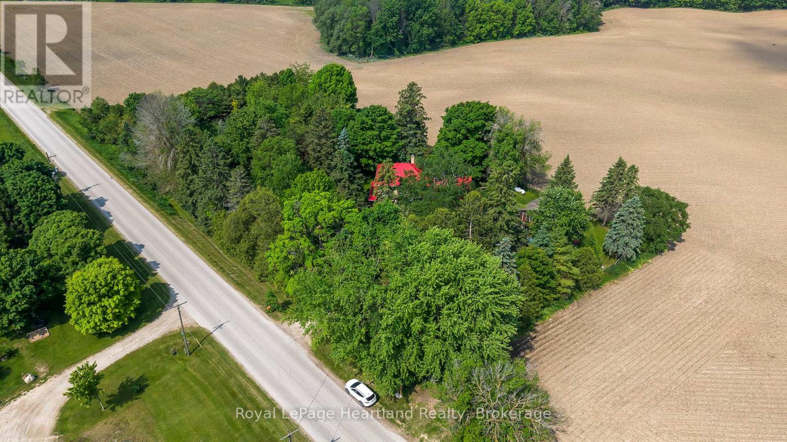 9540 Ayton Road, Minto, Ontario  N0G 1Z0 - Photo 2 - X12439938
