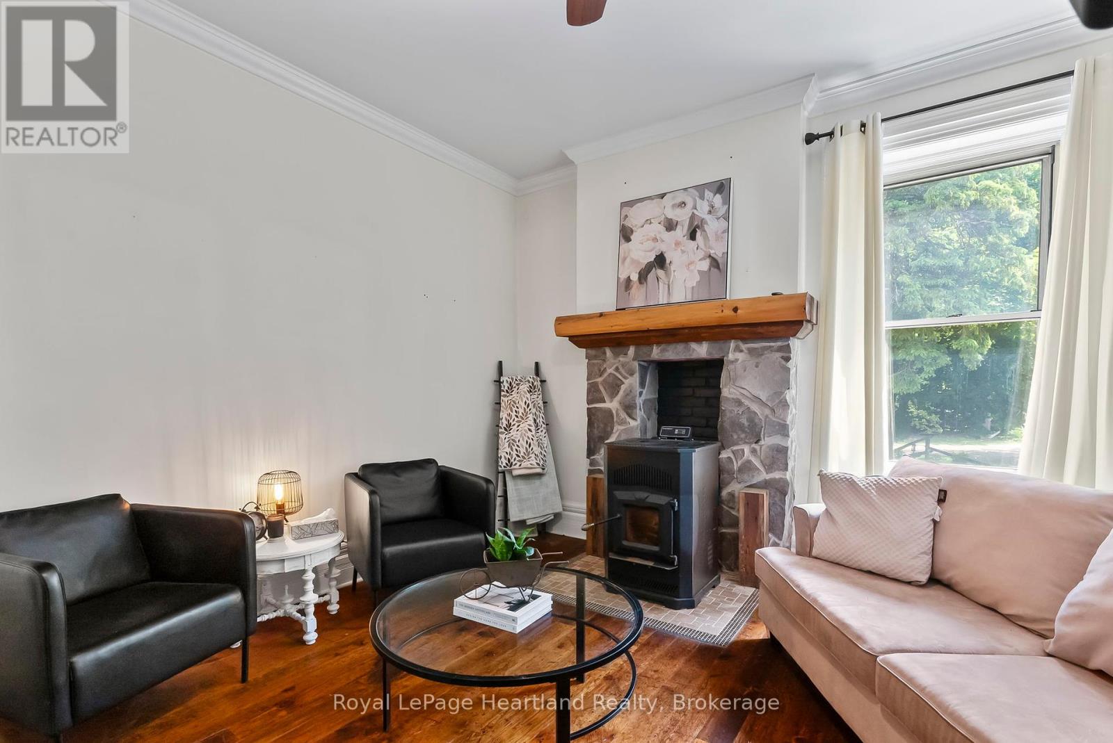 9540 Ayton Road, Minto, Ontario  N0G 1Z0 - Photo 22 - X12439938