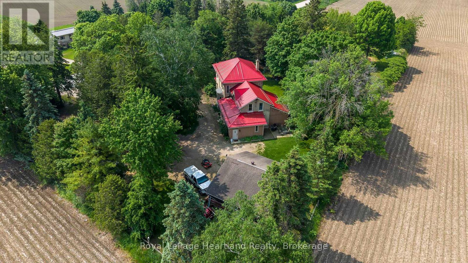 9540 Ayton Road, Minto, Ontario  N0G 1Z0 - Photo 3 - X12439938