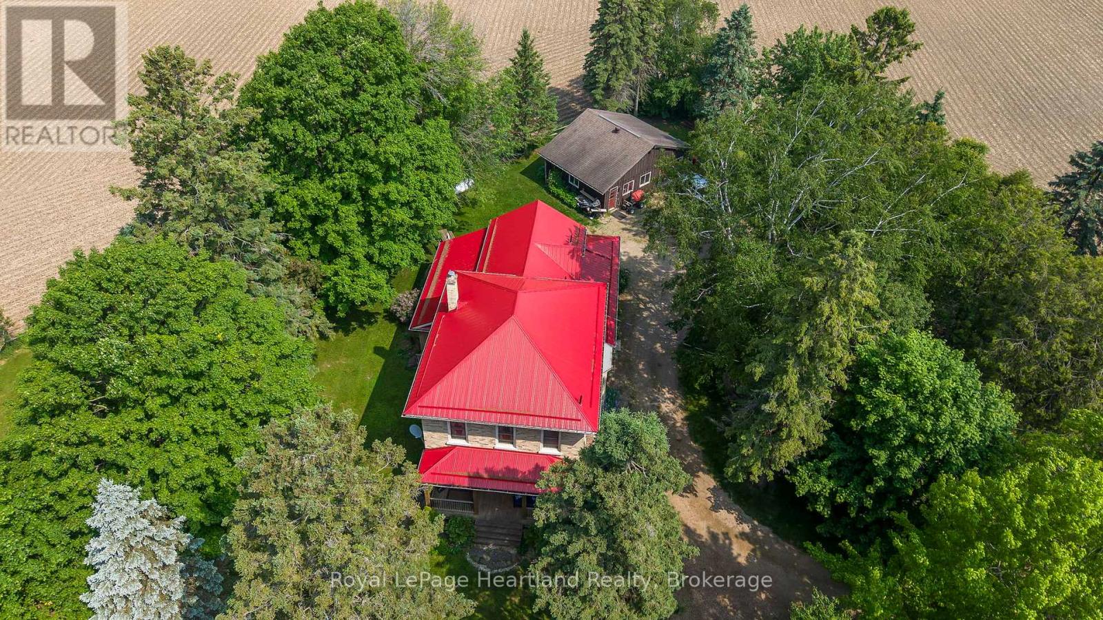 9540 Ayton Road, Minto, Ontario  N0G 1Z0 - Photo 4 - X12439938
