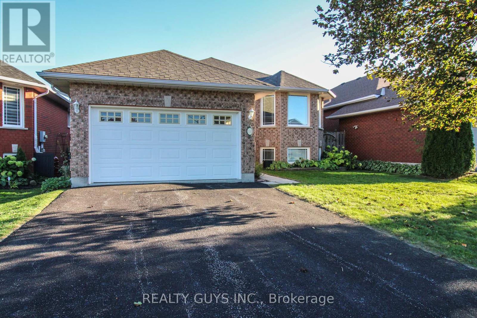 233 Odette Road, Peterborough (Monaghan Ward 2), Ontario  K9K 2N8 - Photo 1 - X12439877