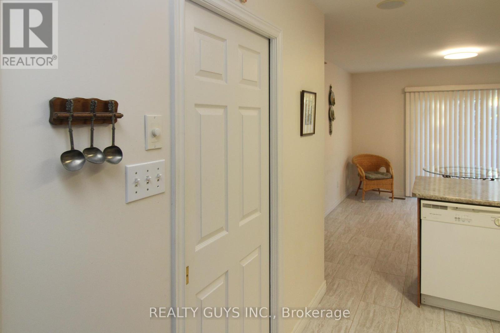 233 Odette Road, Peterborough (Monaghan Ward 2), Ontario  K9K 2N8 - Photo 17 - X12439877
