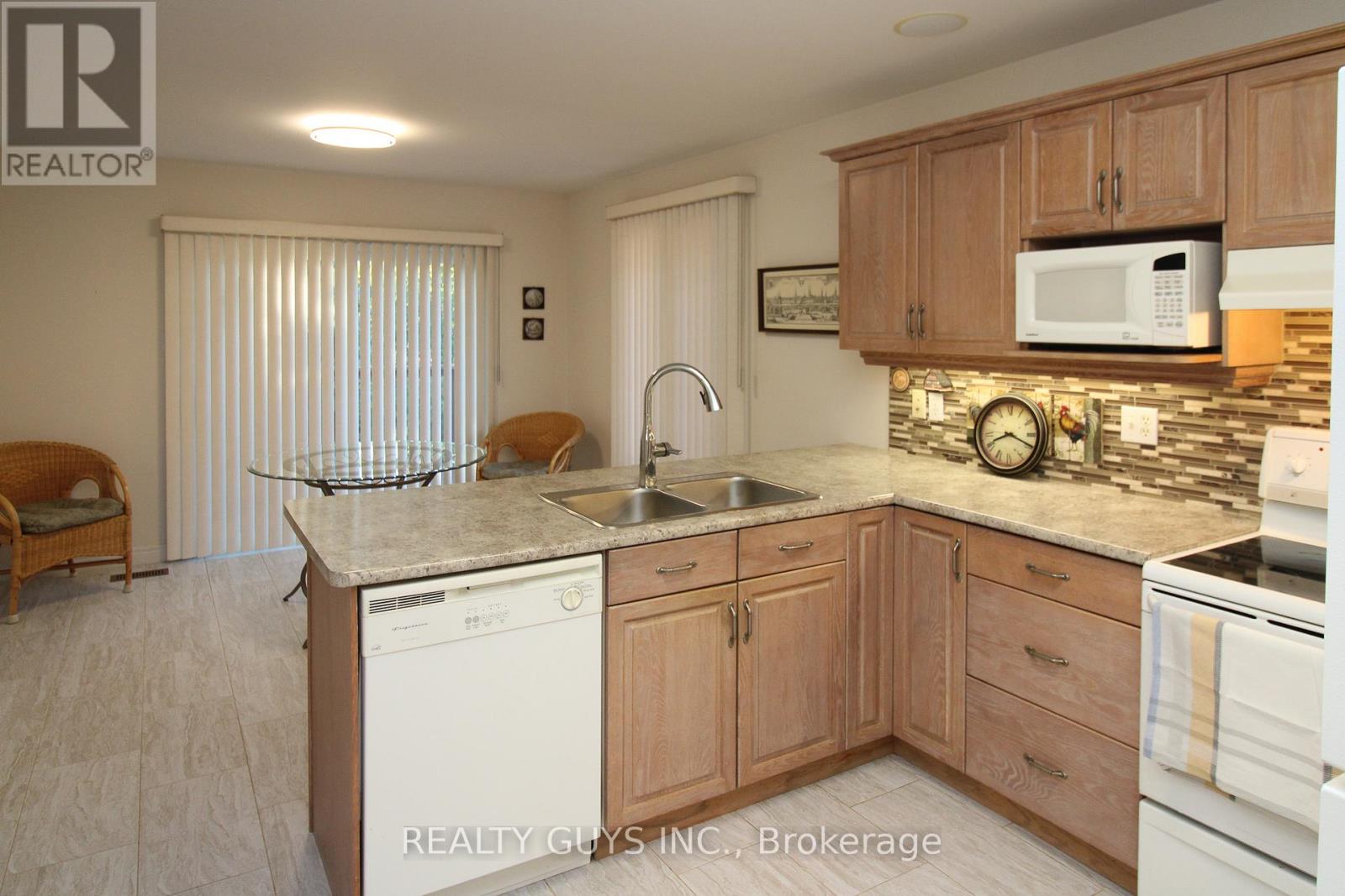 233 Odette Road, Peterborough (Monaghan Ward 2), Ontario  K9K 2N8 - Photo 20 - X12439877