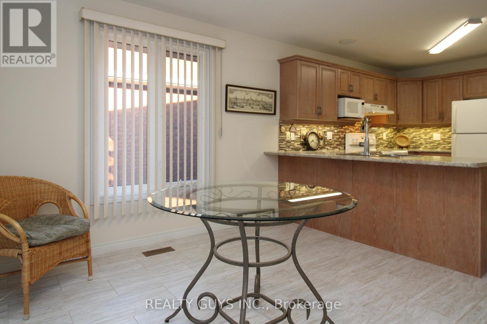 233 Odette Road, Peterborough (Monaghan Ward 2), Ontario  K9K 2N8 - Photo 26 - X12439877