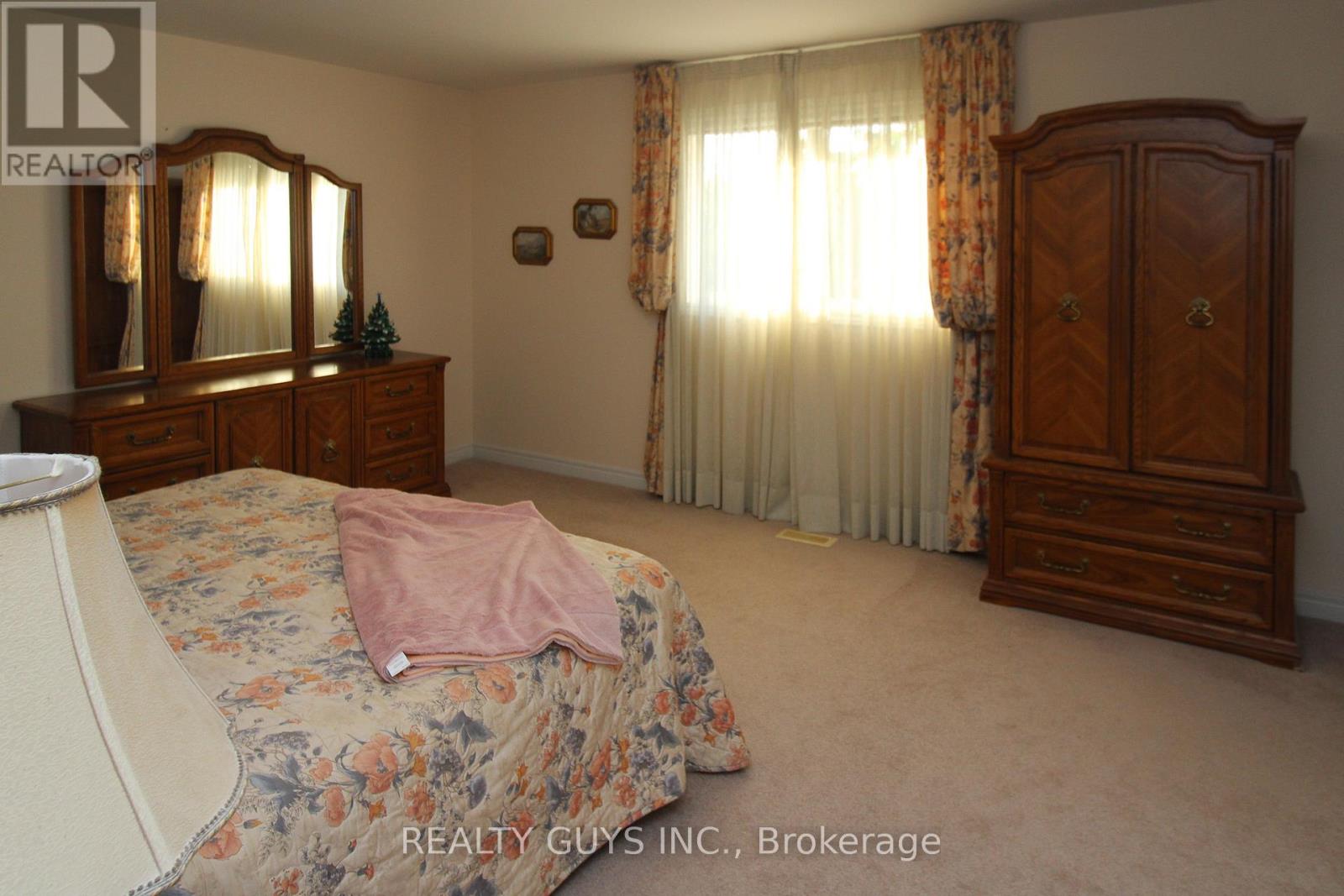 233 Odette Road, Peterborough (Monaghan Ward 2), Ontario  K9K 2N8 - Photo 30 - X12439877