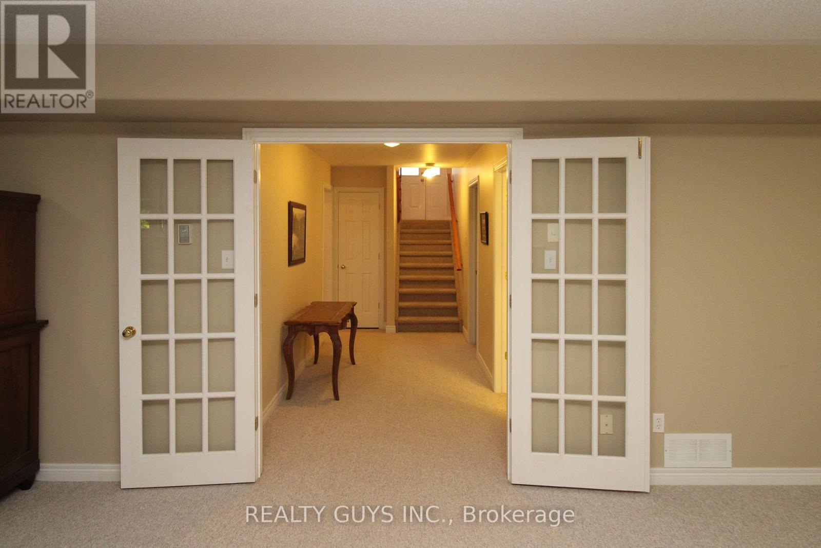 233 Odette Road, Peterborough (Monaghan Ward 2), Ontario  K9K 2N8 - Photo 43 - X12439877