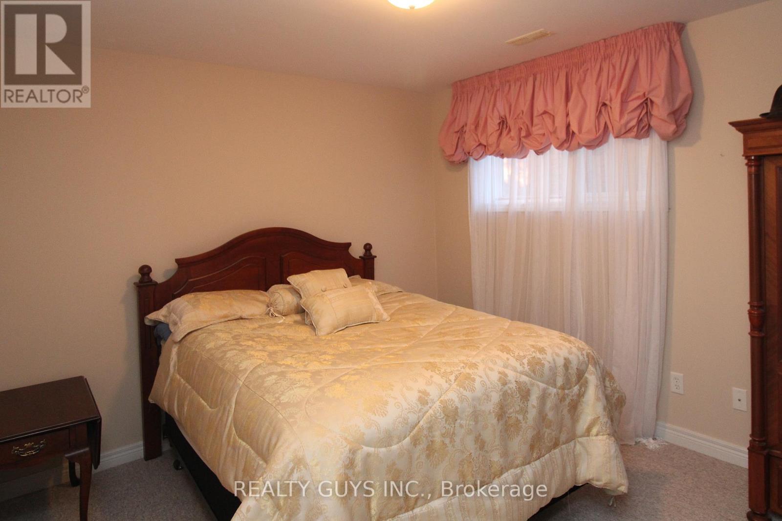 233 Odette Road, Peterborough (Monaghan Ward 2), Ontario  K9K 2N8 - Photo 46 - X12439877