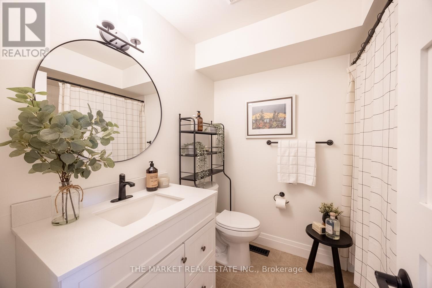 204 Gatwick Drive, Oakville, Ontario  L6H 6M9 - Photo 22 - W12424249
