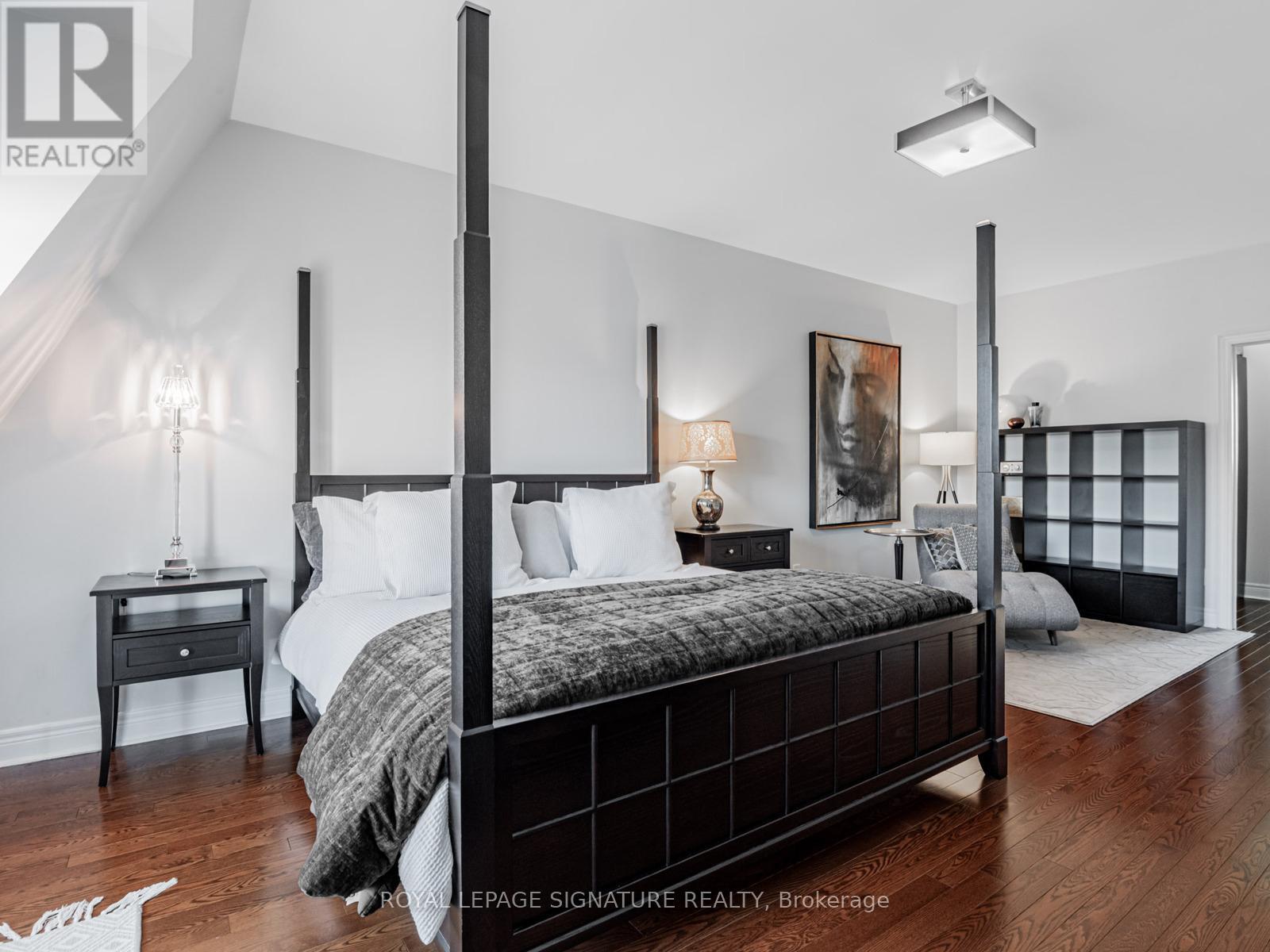 63 Ruby Lang Lane, Toronto, Ontario  M8Z 0B8 - Photo 20 - W12434974