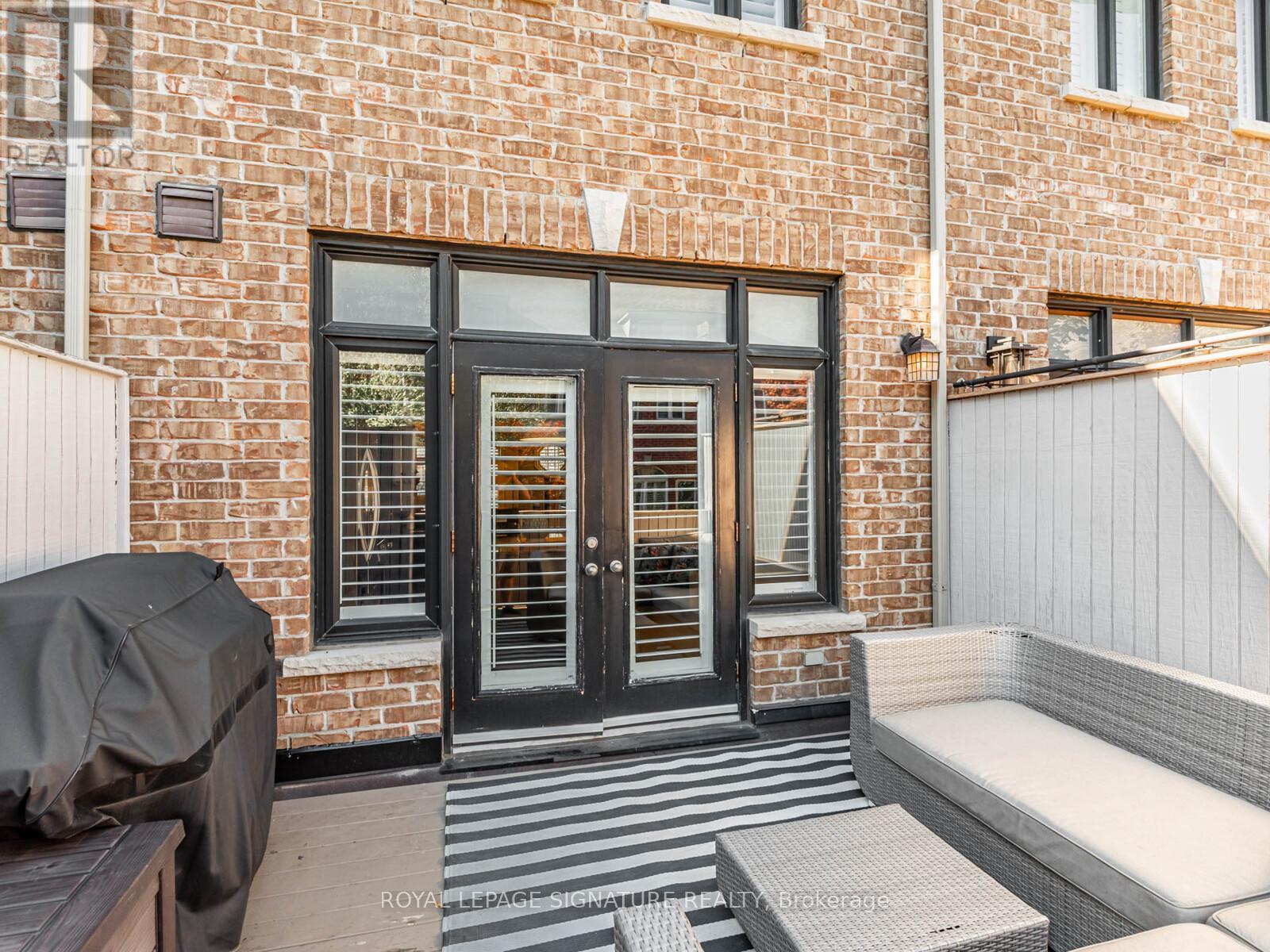 63 Ruby Lang Lane, Toronto, Ontario  M8Z 0B8 - Photo 27 - W12434974