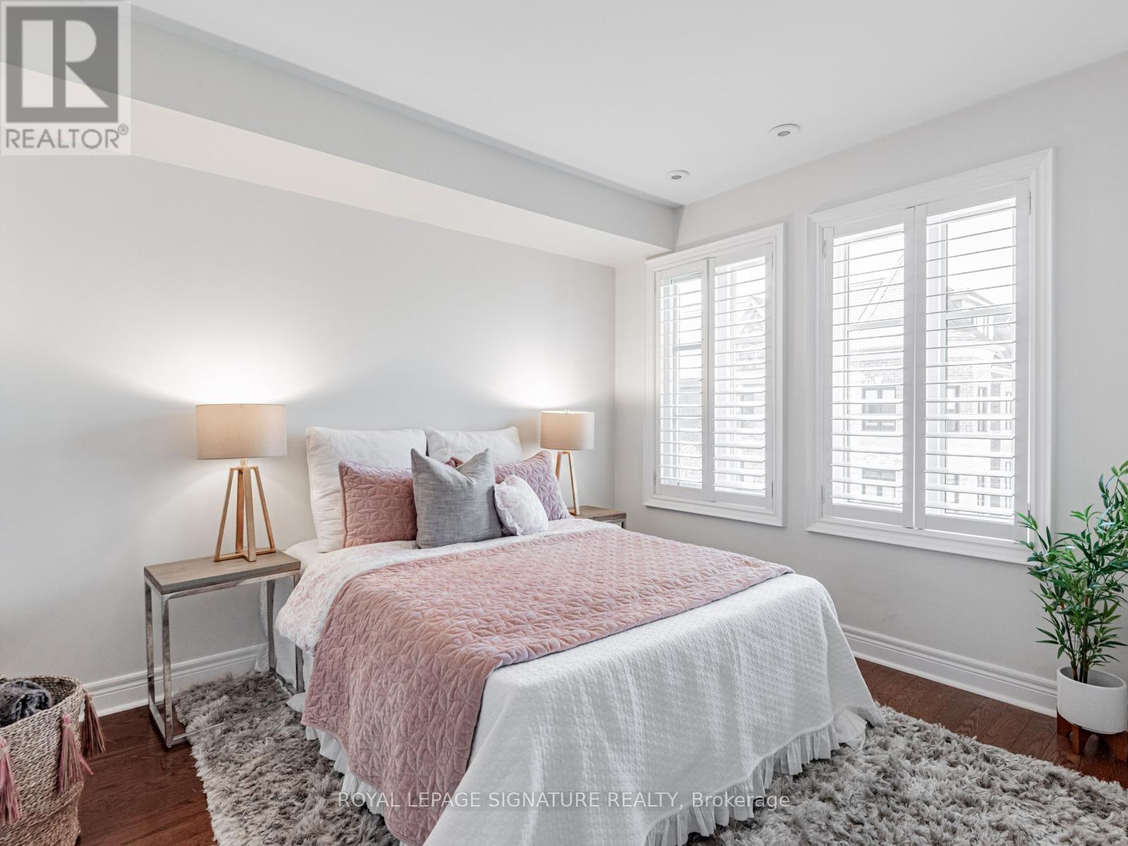 63 Ruby Lang Lane, Toronto, Ontario  M8Z 0B8 - Photo 17 - W12434974
